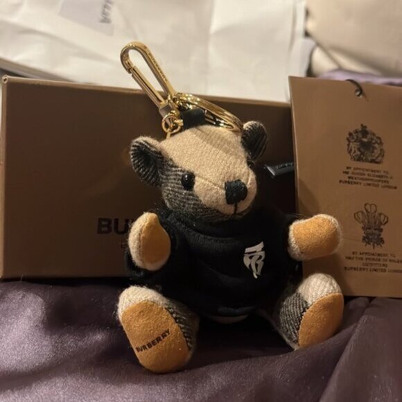 NWT BURBERRY Bear Keychain TB Sweatshirt w/box - Picture 1 of 5